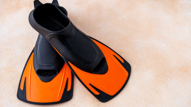 snorkel diving equipment
